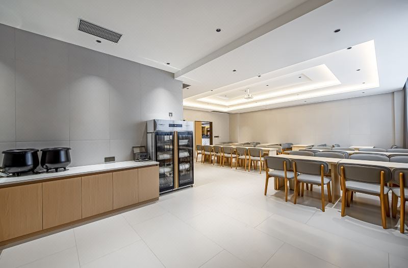 Huayi Selected Hotel (Xiushan Railway Station Branch) 2*