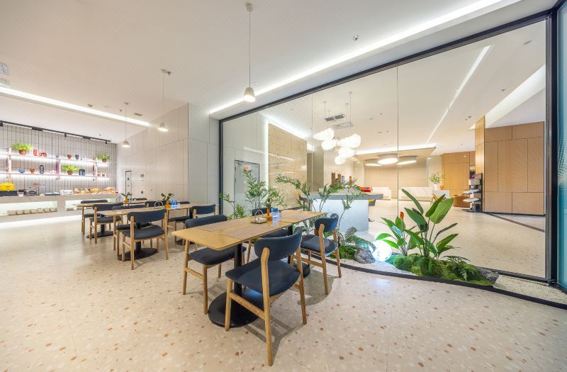 Homeinn Selected Hotel (Xining High-Speed Railway Station) 3*