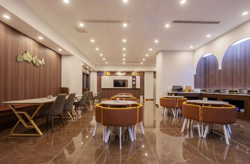 Homeinn Skyl'ne Cloud Hotel (Haiyang Taihua City Square) 2*
