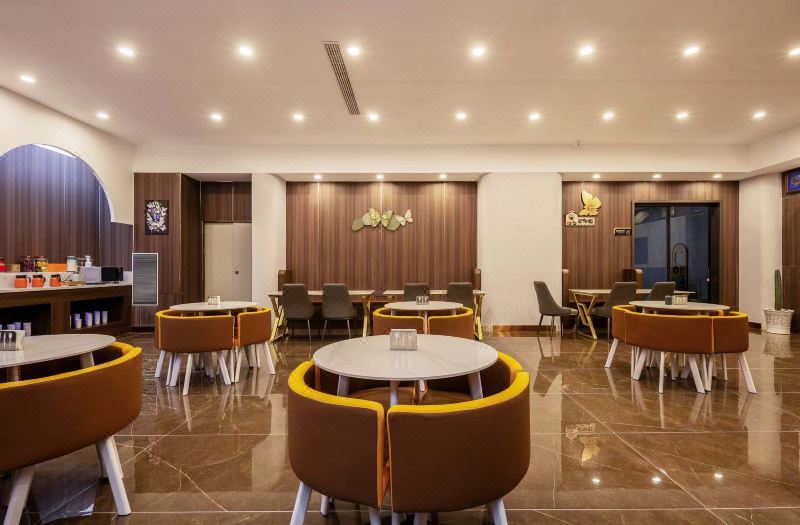 Homeinn Skyl'ne Cloud Hotel (Haiyang Taihua City Square) 2*