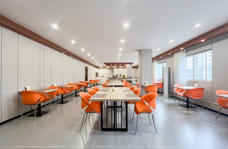 Home Inn Suotelanna (Chongqing Shiqiapu Metro Station Branch) 2*