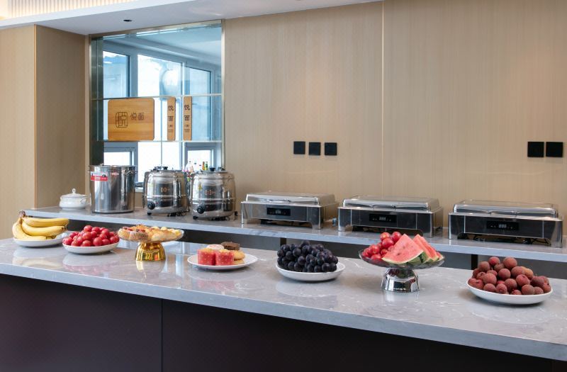 Elong Even Hotel (Lanzhou Zhongchuan International Airport) 3*