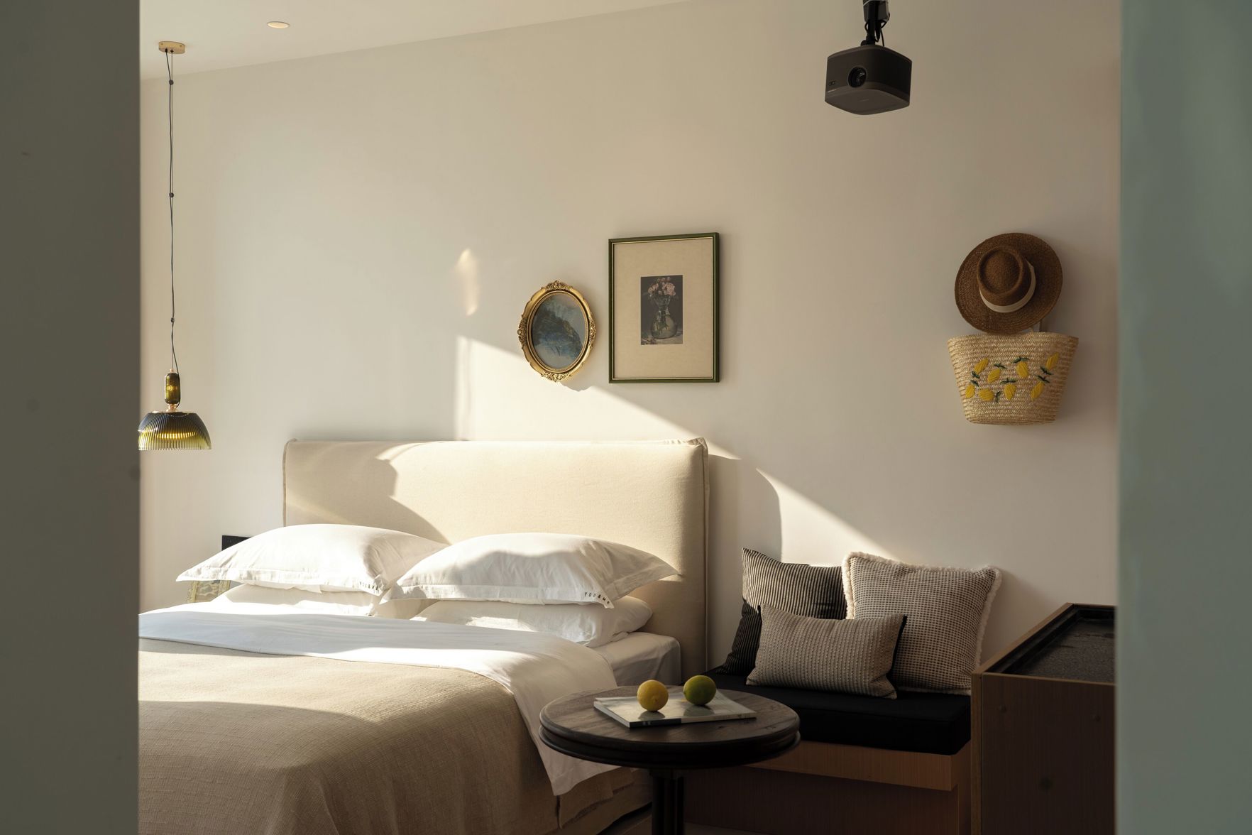 Miyue Roman Holiday Bubble Pool hotel 3*