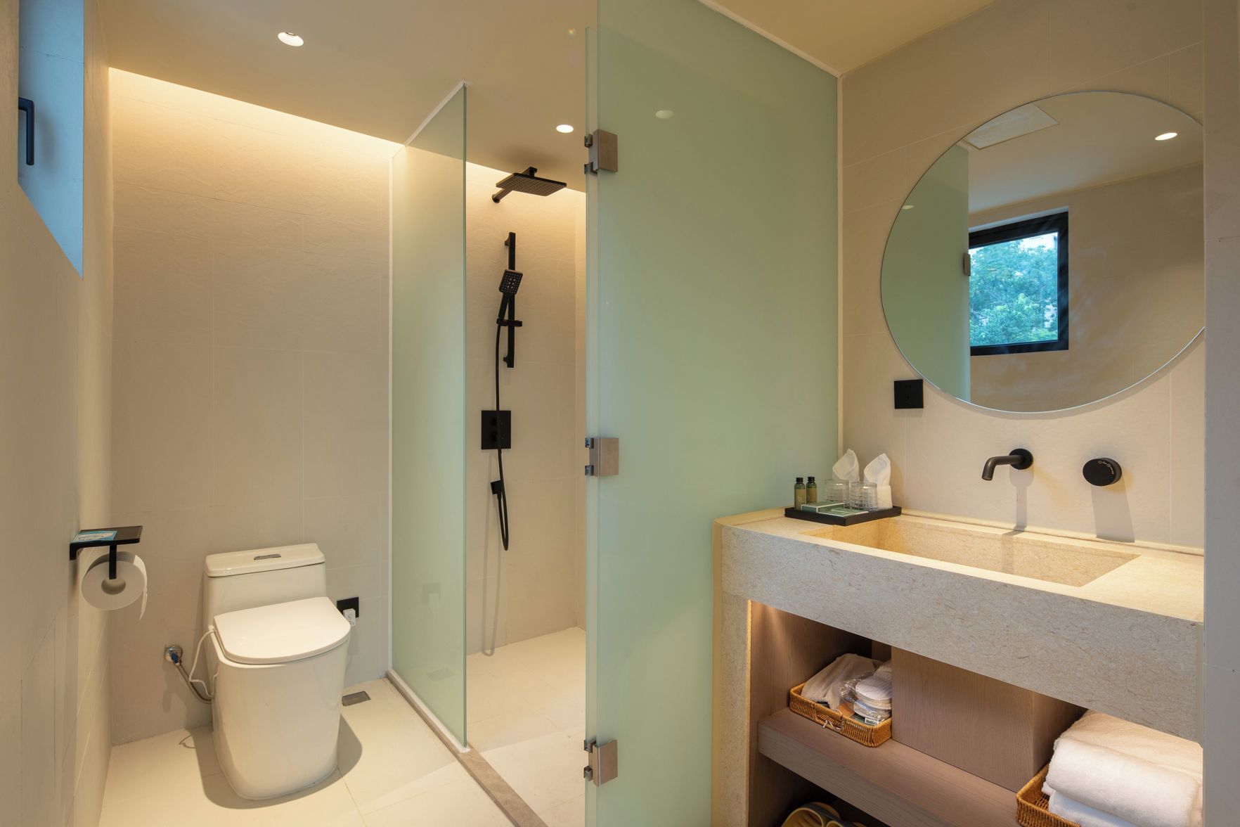 Miyue Roman Holiday Bubble Pool hotel 3*