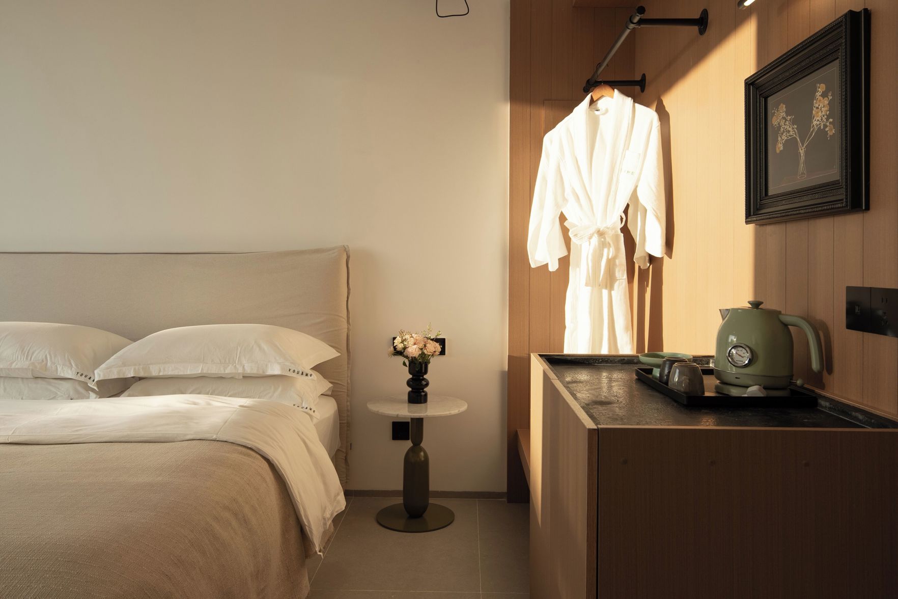 Miyue Roman Holiday Bubble Pool hotel 3*