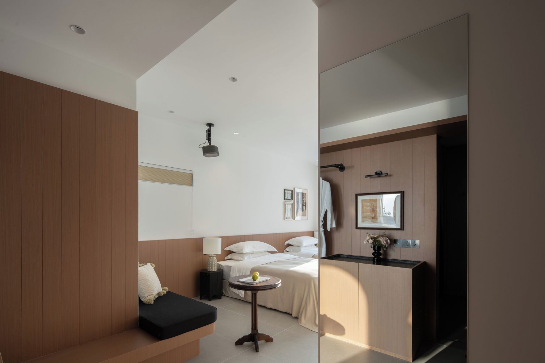 Miyue Roman Holiday Bubble Pool hotel 3*