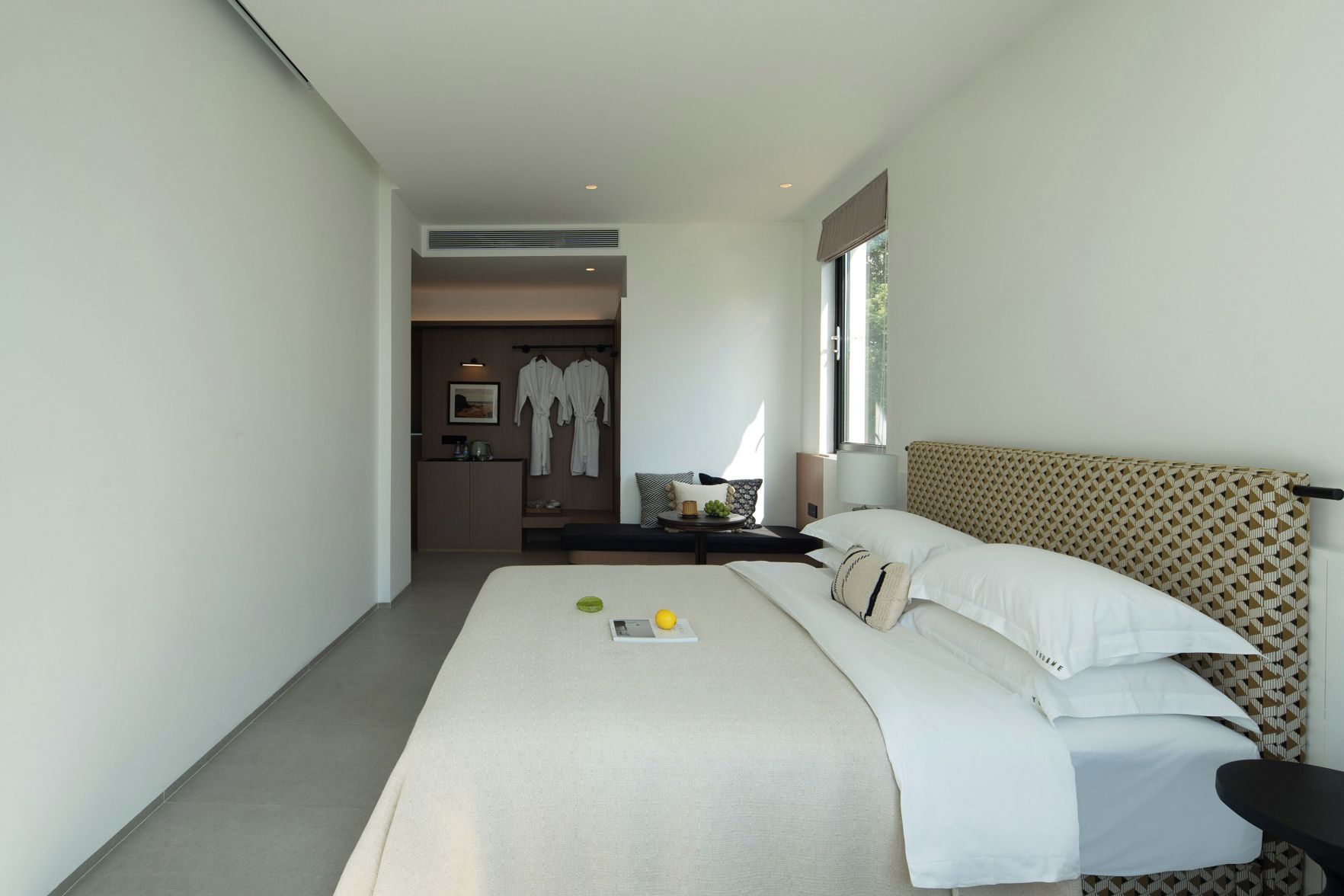 Miyue Roman Holiday Bubble Pool hotel 3*