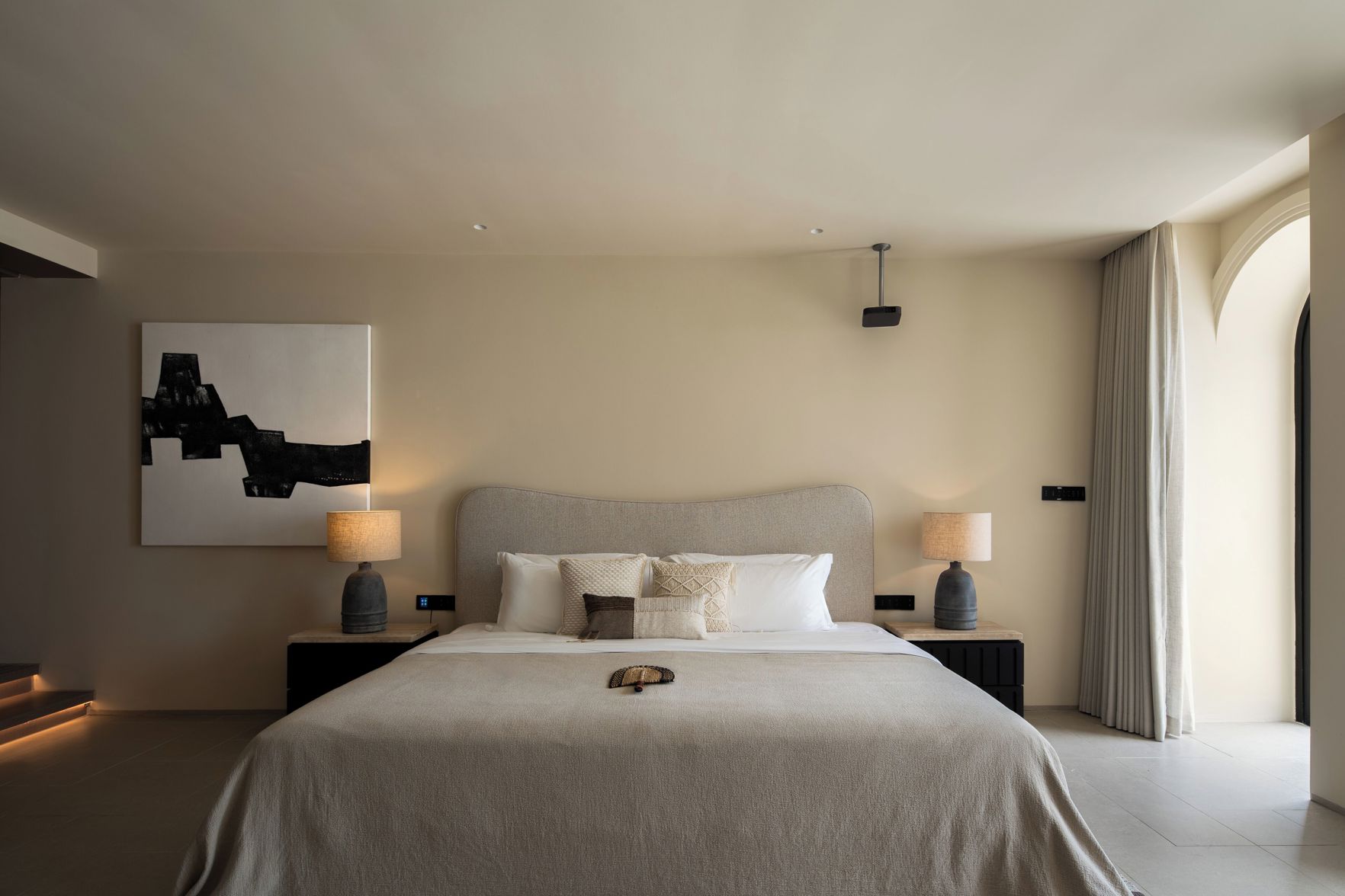 Miyue Roman Holiday Bubble Pool hotel 3*