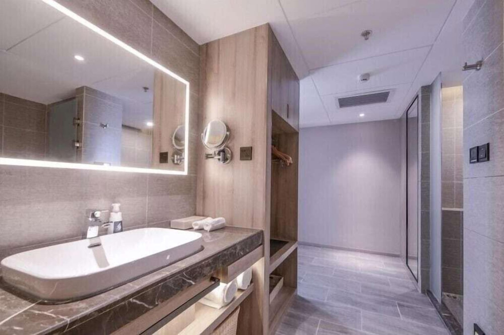 Hilton Garden Inn Zhuji East 3*