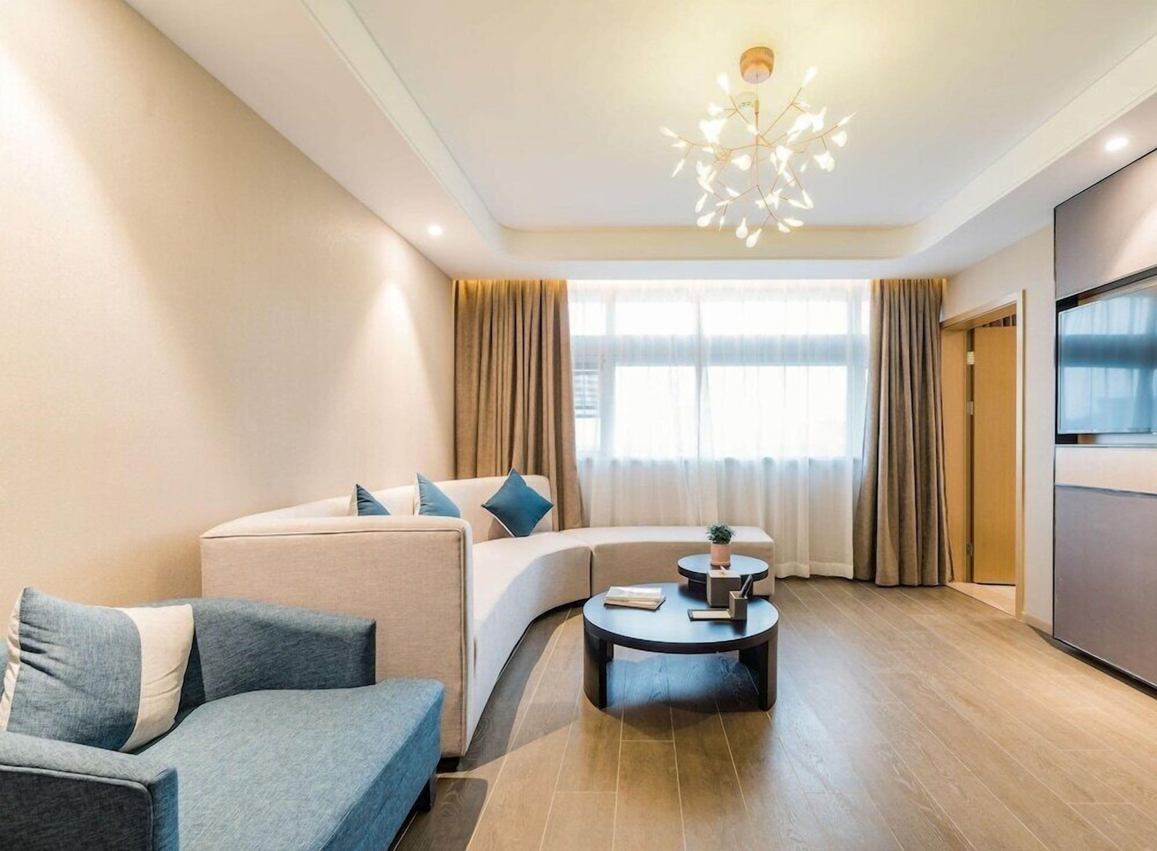 Hilton Garden Inn Zhuji East 3*