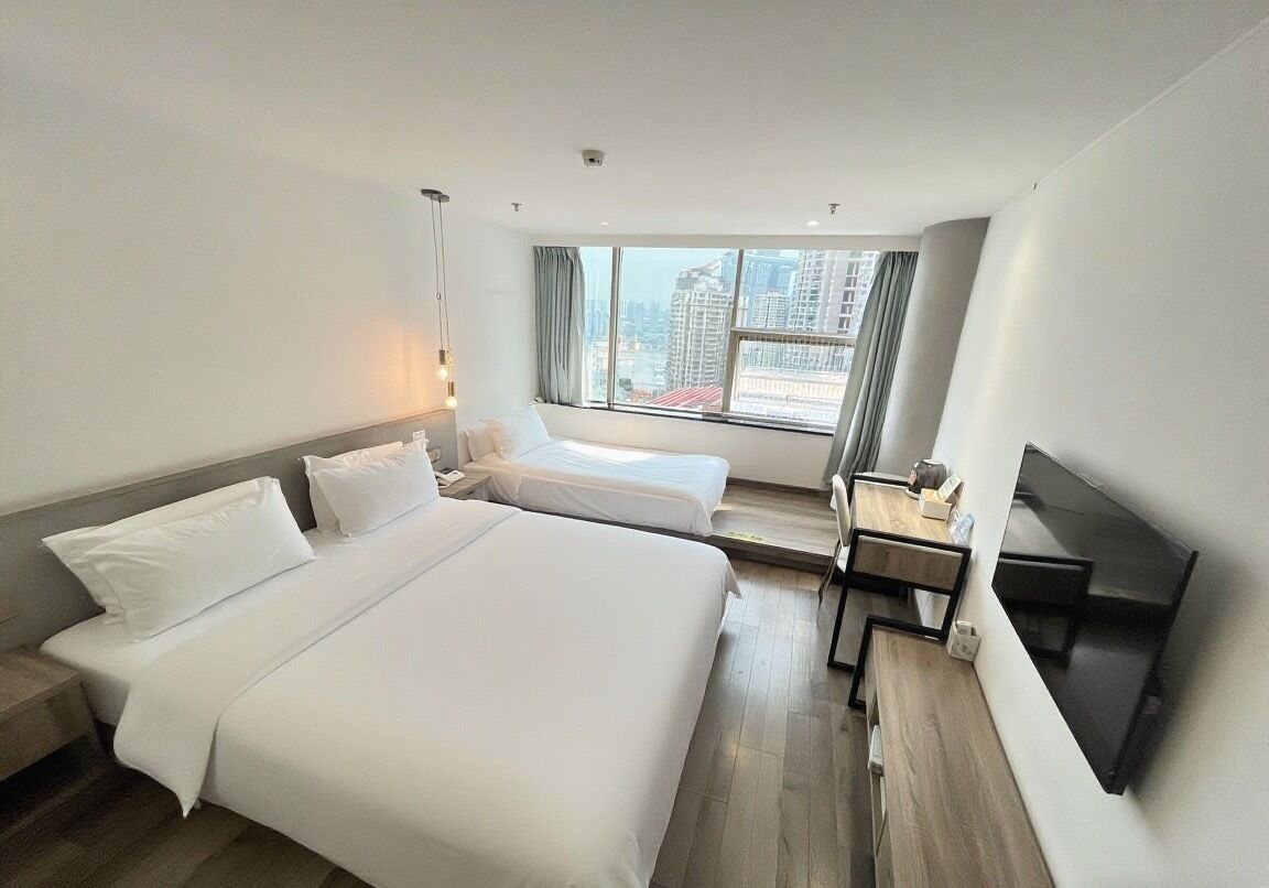 chongqingyinshiguangjiangjingjiudian 3*