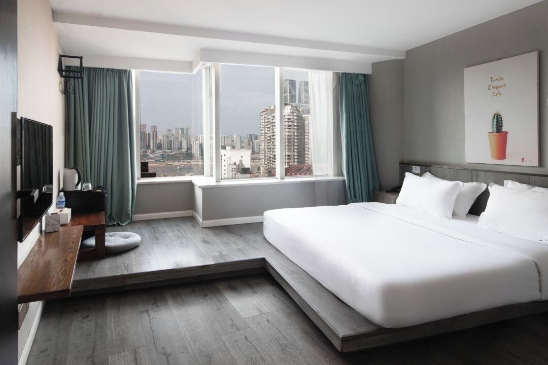 chongqingyinshiguangjiangjingjiudian 3*