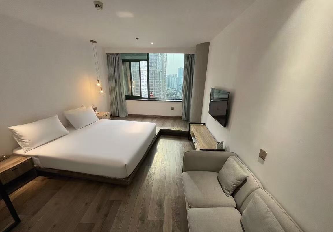 chongqingyinshiguangjiangjingjiudian 3*