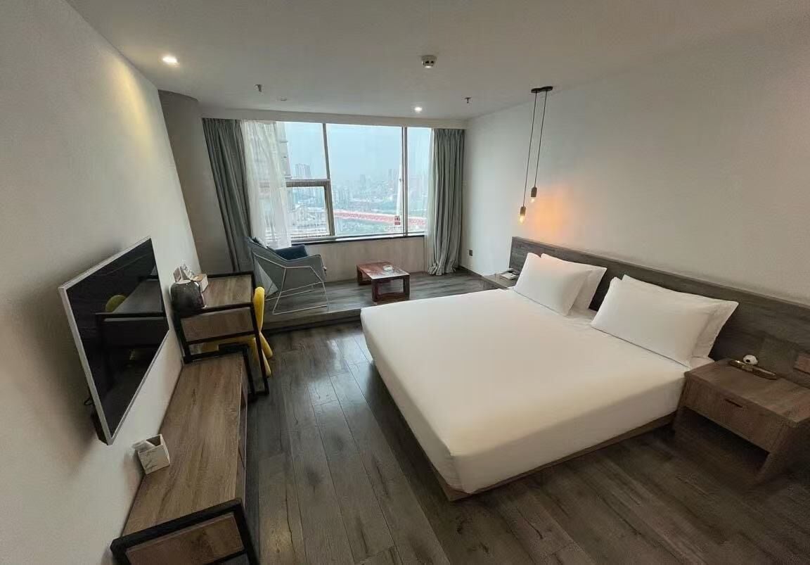 chongqingyinshiguangjiangjingjiudian 3*