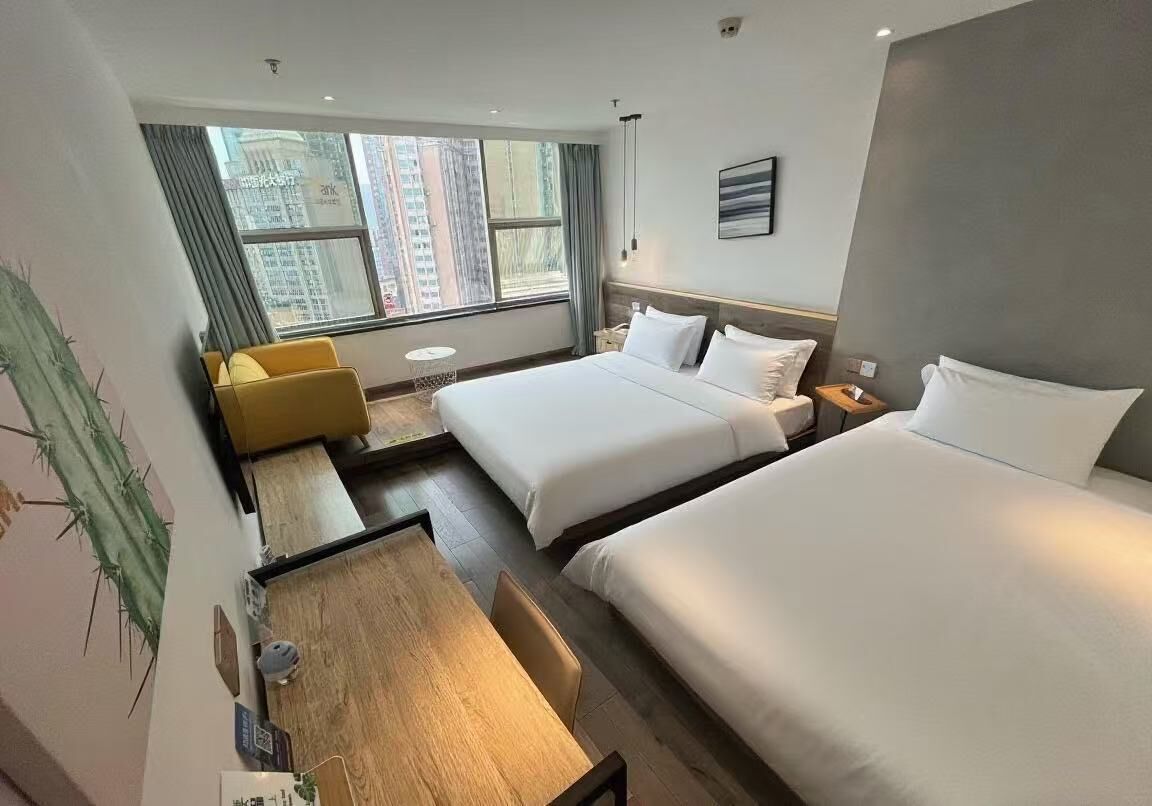 chongqingyinshiguangjiangjingjiudian 3*