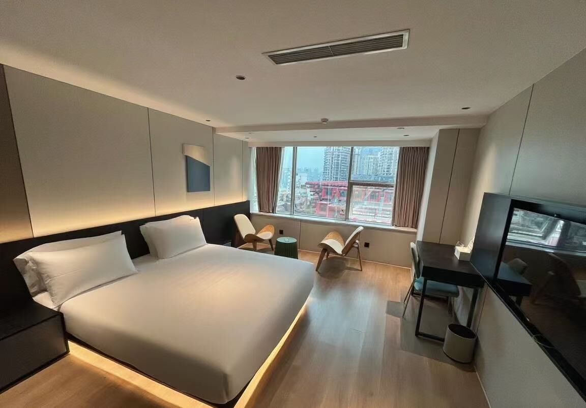 chongqingyinshiguangjiangjingjiudian 3*