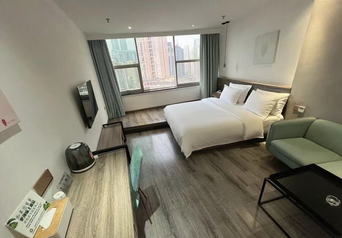 chongqingyinshiguangjiangjingjiudian 3*