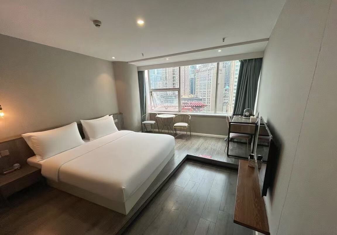 chongqingyinshiguangjiangjingjiudian 3*