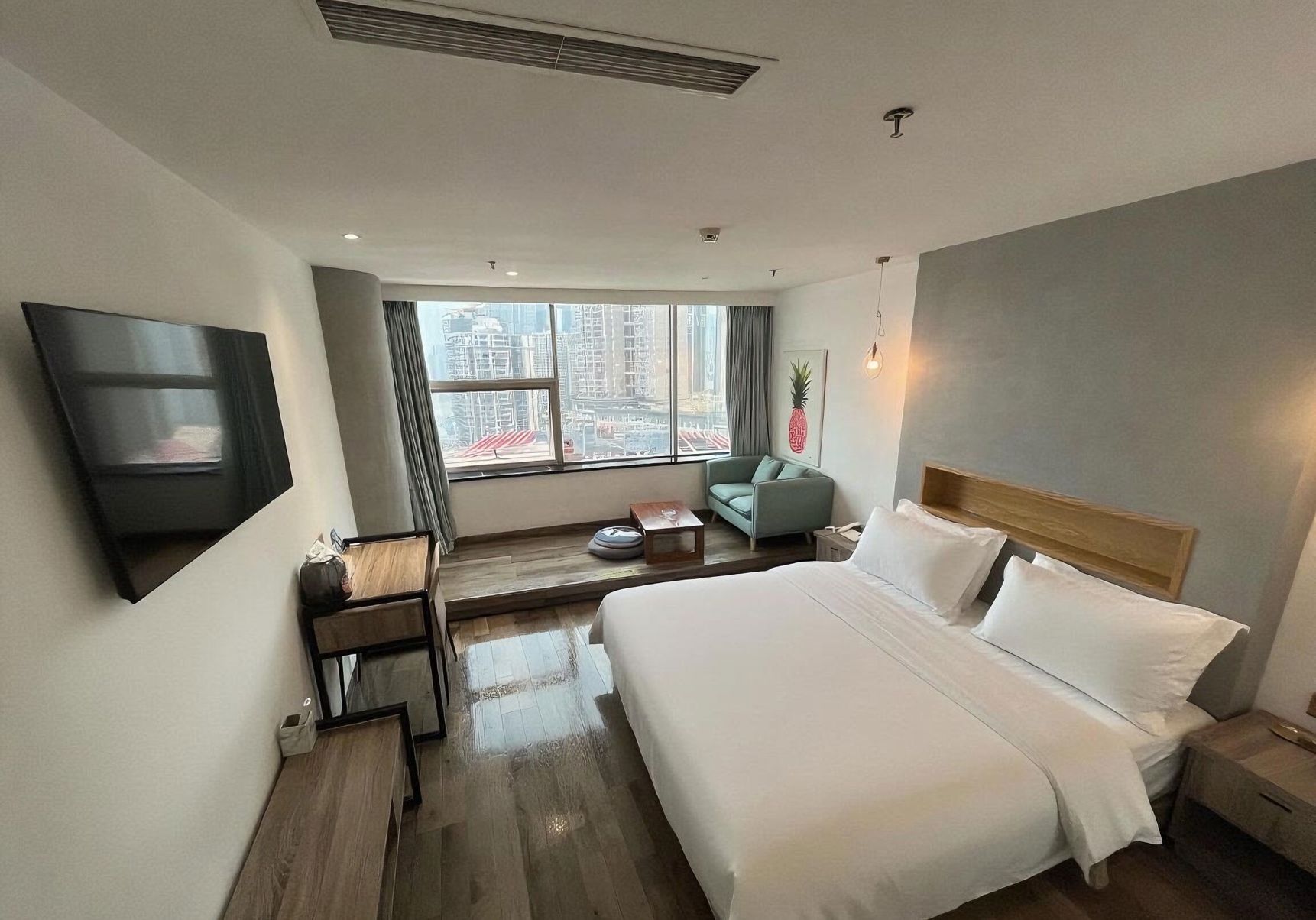 chongqingyinshiguangjiangjingjiudian 3*