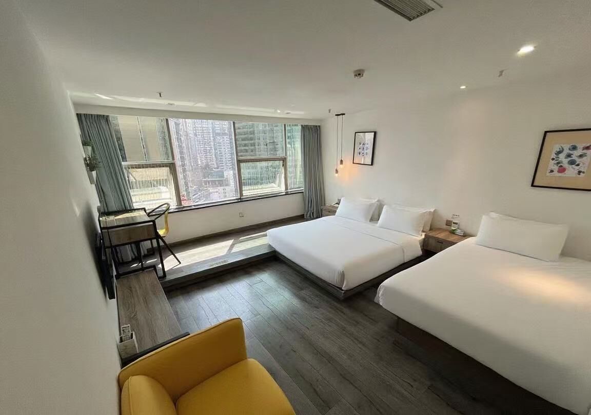 chongqingyinshiguangjiangjingjiudian 3*