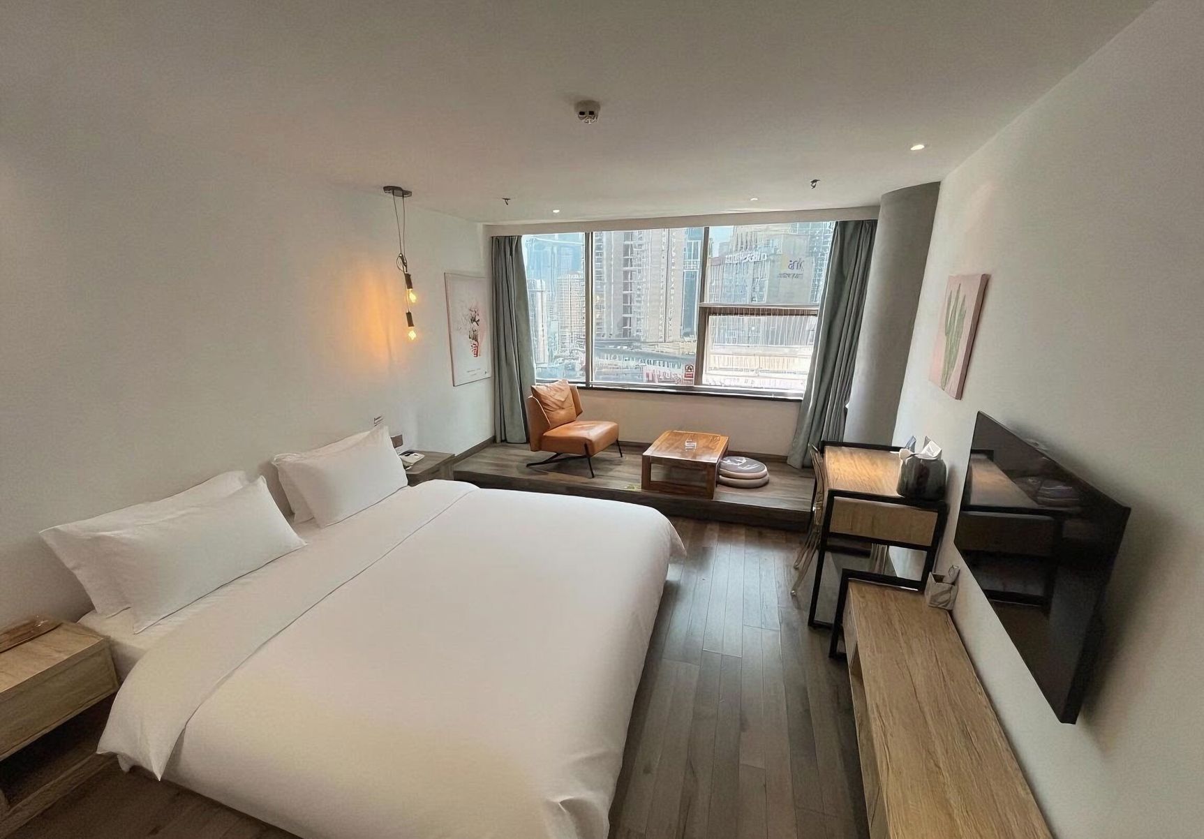 chongqingyinshiguangjiangjingjiudian 3*