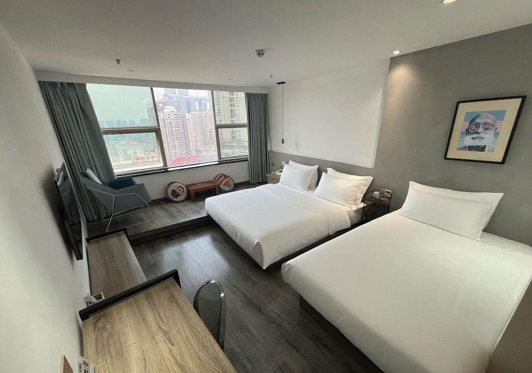 chongqingyinshiguangjiangjingjiudian 3*