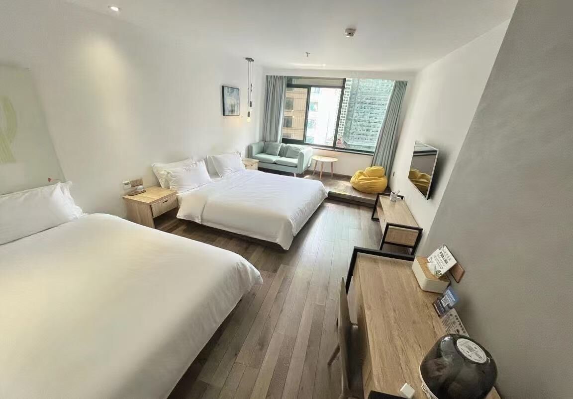 chongqingyinshiguangjiangjingjiudian 3*