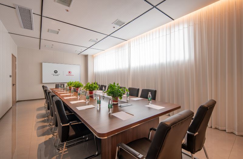 Jifeng International Hotel (Yibang International Branch of Suzhou Third Junior High School) 3*