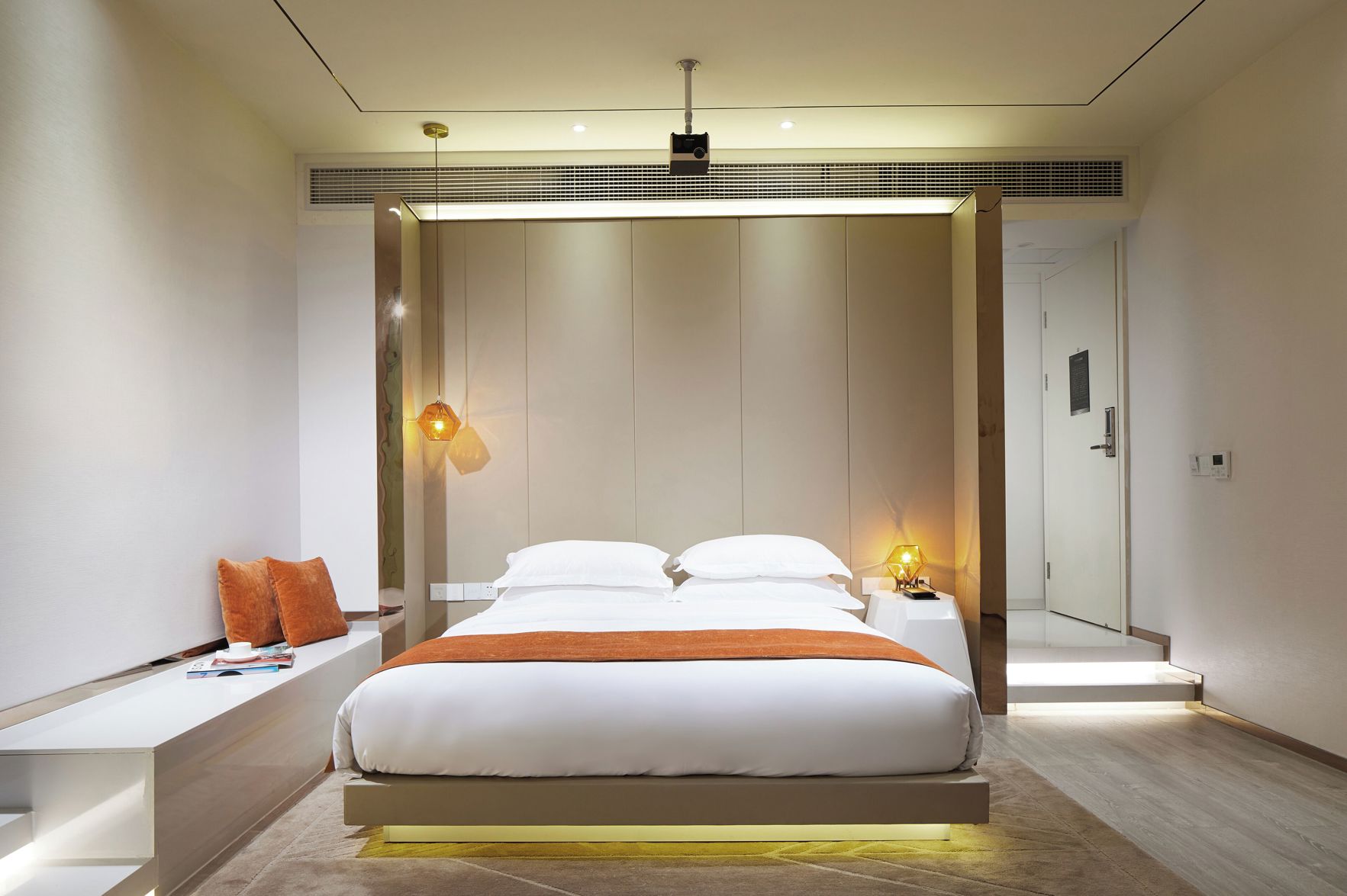 m58 Sky Sunset Hotel 2*