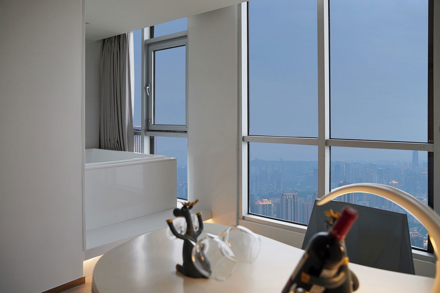 m58 Sky Sunset Hotel 2*