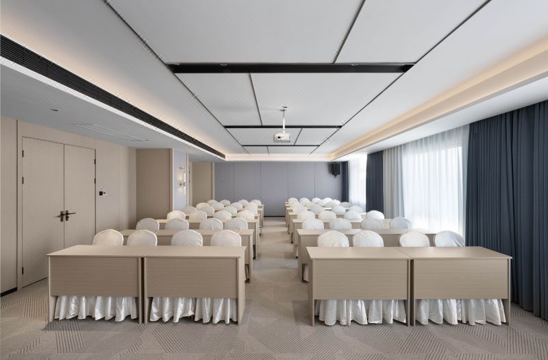 OKDAY Hotel (Guizhou Education University Station, Guizhou) 3*