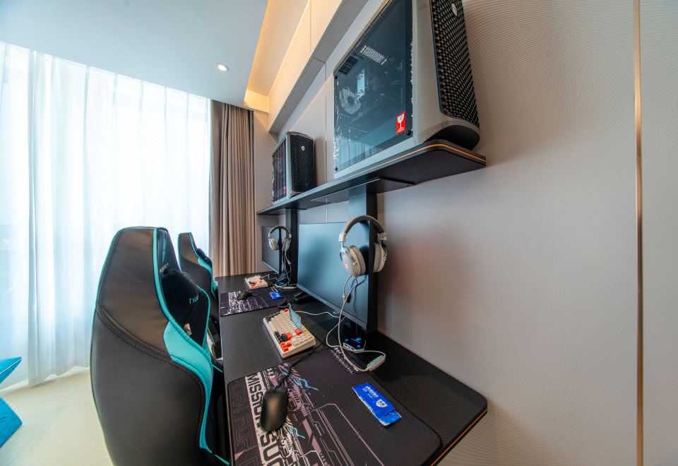 Leishen E-Sports Hotel (Gaomi Renmin Avenue) 2*