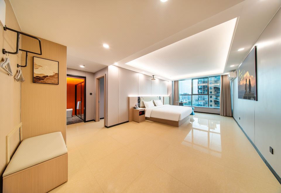 Leishen E-Sports Hotel (Gaomi Renmin Avenue) 2*
