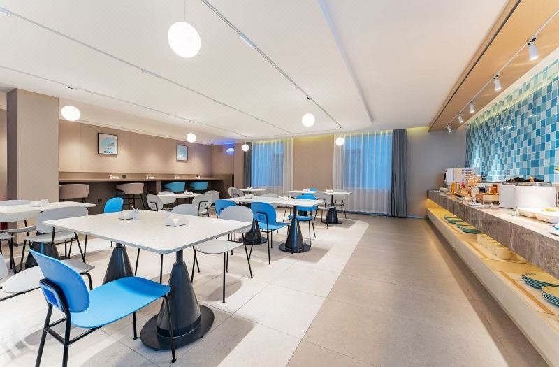 Homeinn · neo (Xiangyang People's Square Tianyuan Four Seasons City) 3*