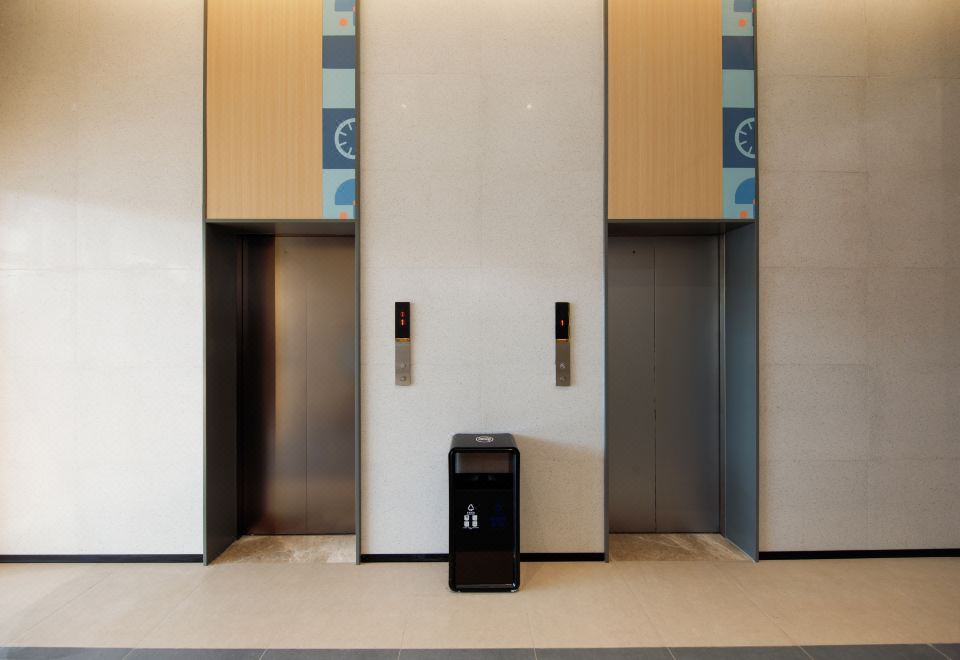 Homeinn Hotel (Zhenjiang Jurong Wuyue Plaza Railway Station) 2*