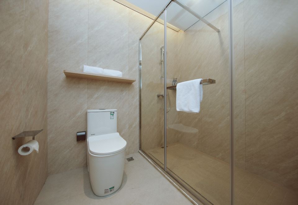 Homeinn Hotel (Zhenjiang Jurong Wuyue Plaza Railway Station) 2*