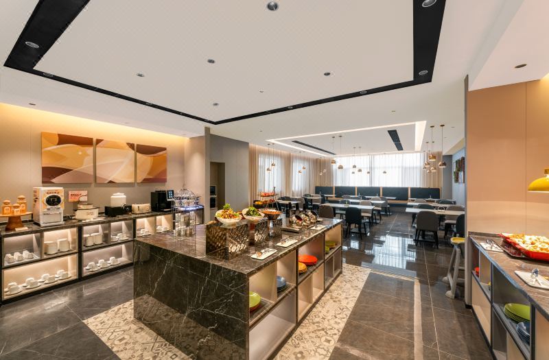 Home Inn Business Hotel(Qingdao Haier Industrial Park Pure Life Journey) 3*