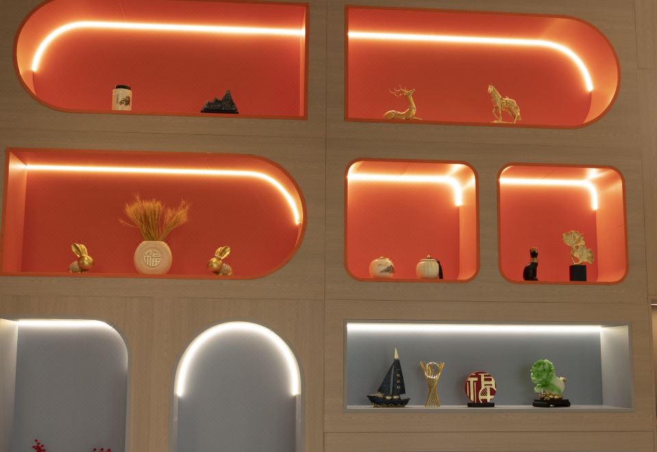 Yilong Wanguo Hotel (Luoyang Yiyang Qingpi Avenue Bearing Industry Park Branch) 2*