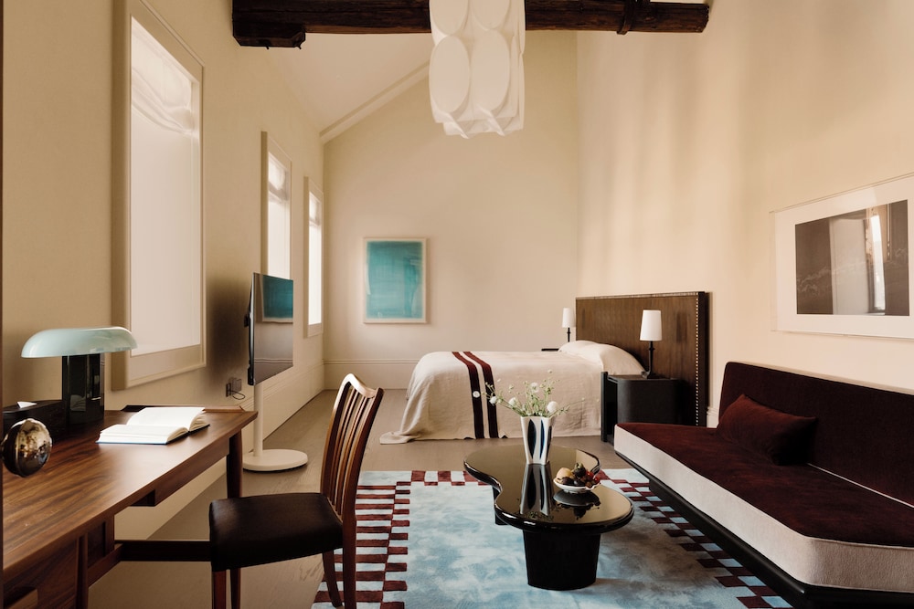 Sunyata Mountain Alley Chongqing Resort 3*