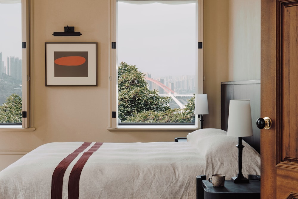 Sunyata Mountain Alley Chongqing Resort 3*