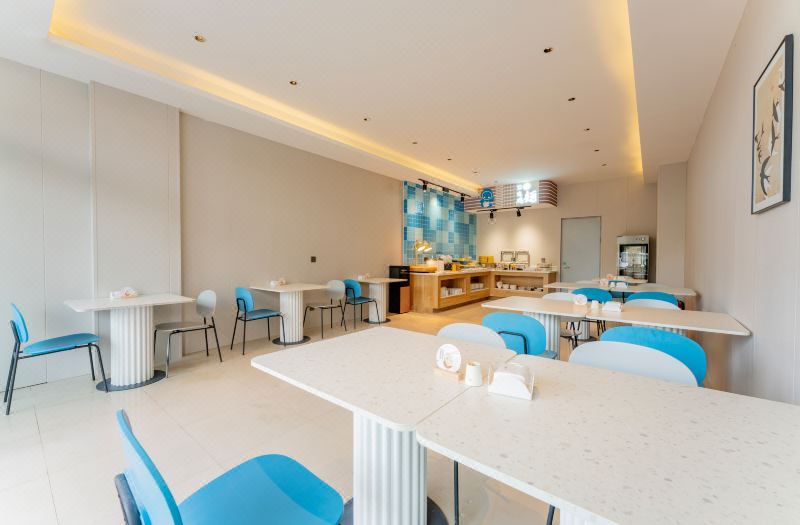 Homeinn · neo (Qingdao Jiaozhou Shaohai Wetland Park) 2*