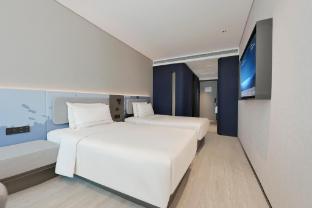 Atour Light Hotel Shenyang Tiexi Square Baogong Street 3*