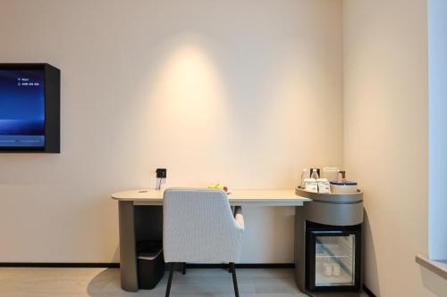 Atour Light Hotel Shenyang Tiexi Square Baogong Street 3*