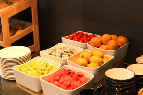 Atour Light Hotel Shenyang Tiexi Square Baogong Street 3*