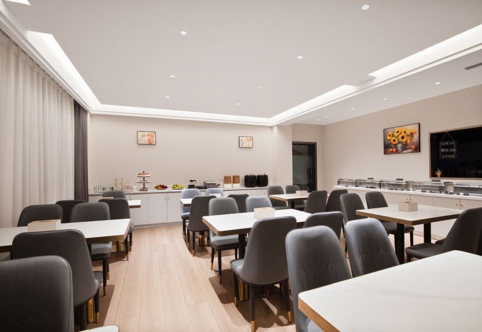 Luoyang Wanye Hotel 3*