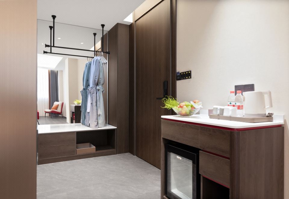 Luoyang Wanye Hotel 3*