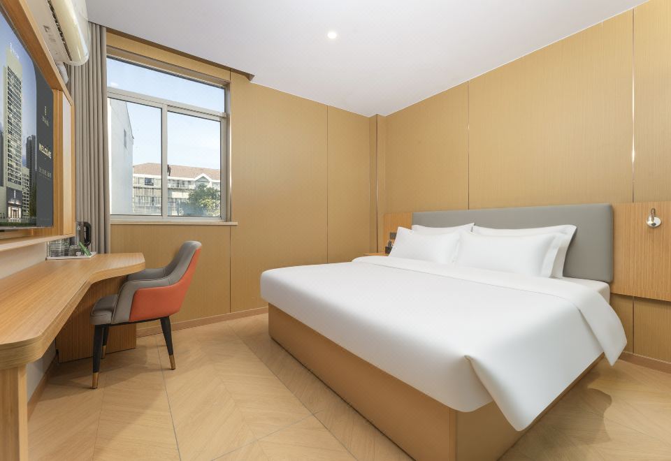 Elong Anyun Hotel (Yangcheng Peninsula Amusement Park Weiting Subway Station) 3*