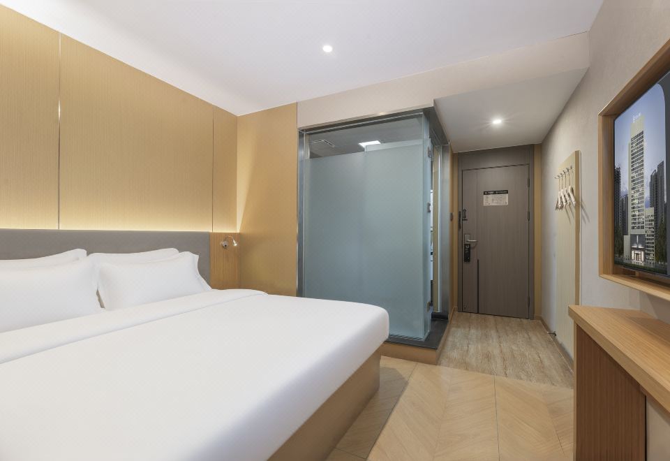 Elong Anyun Hotel (Yangcheng Peninsula Amusement Park Weiting Subway Station) 3*