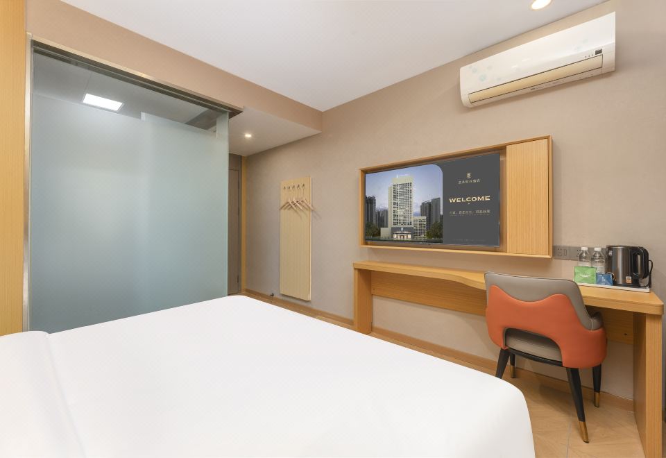 Elong Anyun Hotel (Yangcheng Peninsula Amusement Park Weiting Subway Station) 3*
