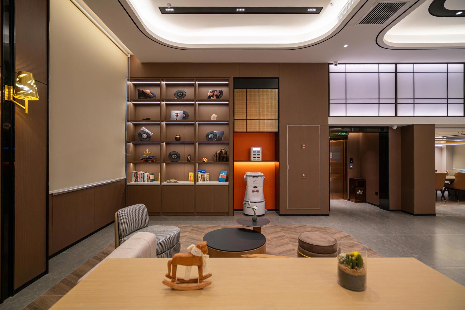 Home Inn Select (Shenyang Taiyuan Street, Northern Theater Command General Hospital Heping Branch) 3*